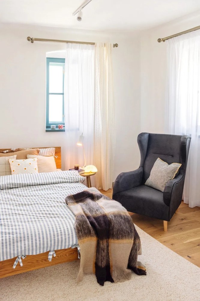 Tappeto color crema lavabile 200x290 cm Rocco Cream – Elle Decoration