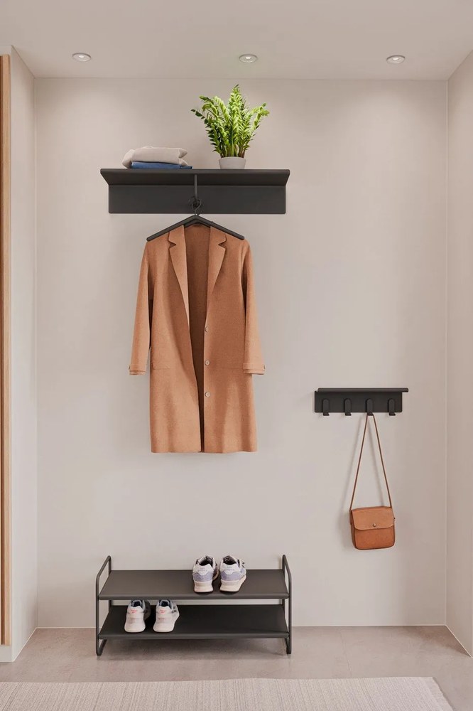 Attaccapanni da parete nero in acciaio con scaffale 11,5 cm A-Hallway – Zone