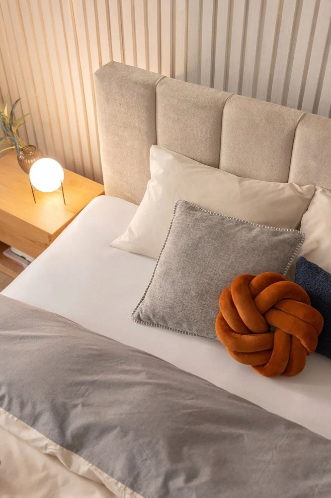 Letto boxspring beige 180x200 cm Olia Bold Line – Bonami Selection