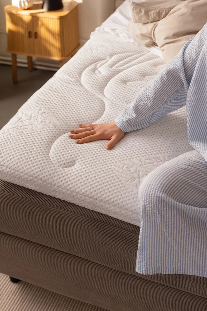 Letto boxspring grigio tortora con contenitore 160x200 cm Elva Bold – Bonami Selection