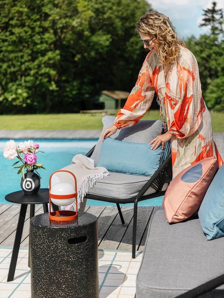 Tavolo da giardino nero, ø 40 cm Fer - WOOOD