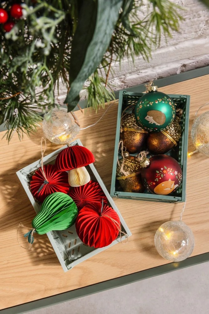 Decorazione per albero di natale in carta fatta a mano ø 8 cm Honeycomb Apple – Sass &amp; Belle