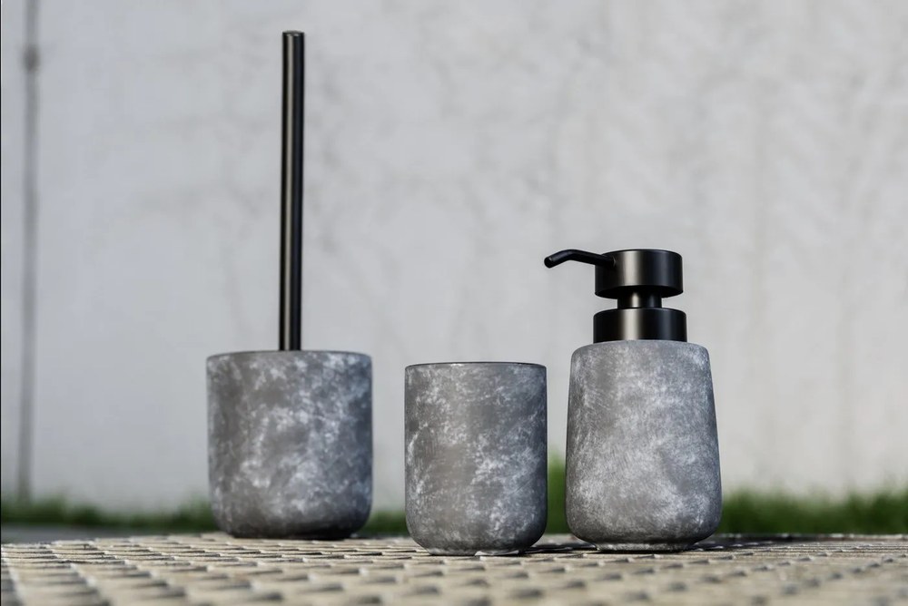 Dispenser per sapone grigio in ceramica 400 ml Sacile – Wenko