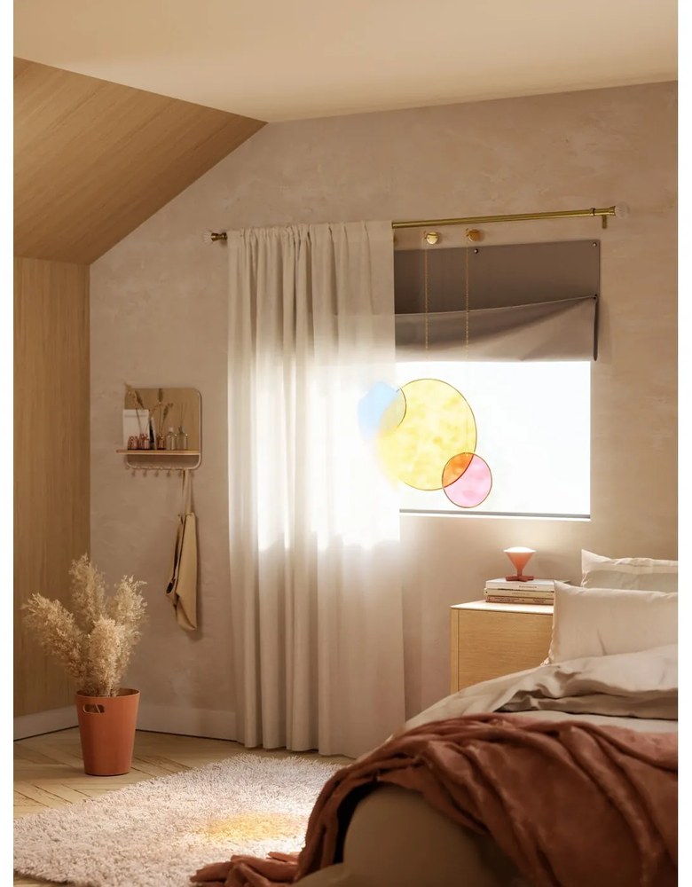 Appendiabiti da parete in legno di faggio bianco naturale con ripiano Estique - Umbra