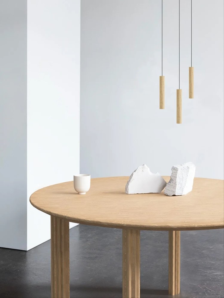 Lampada a sospensione a LED con paralume in legno ø 3 cm Chimes - UMAGE