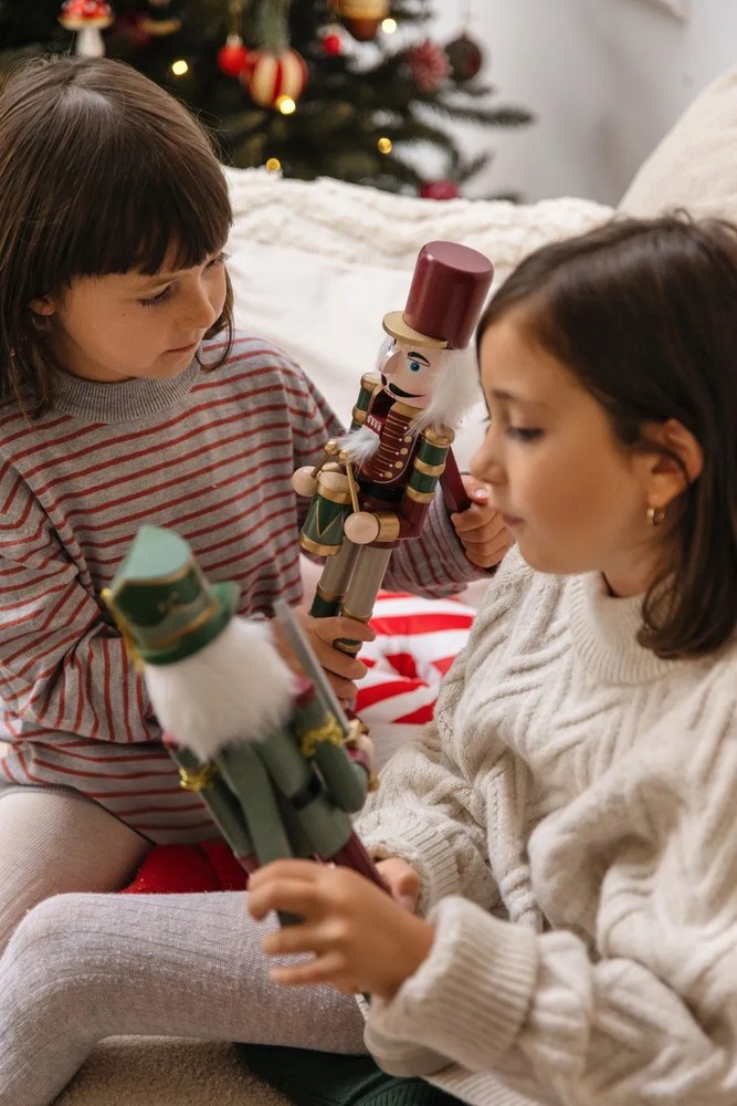 Statuette natalizie in set in legno 2 pz (altezza totale 38 cm) Darren – Bloomingville