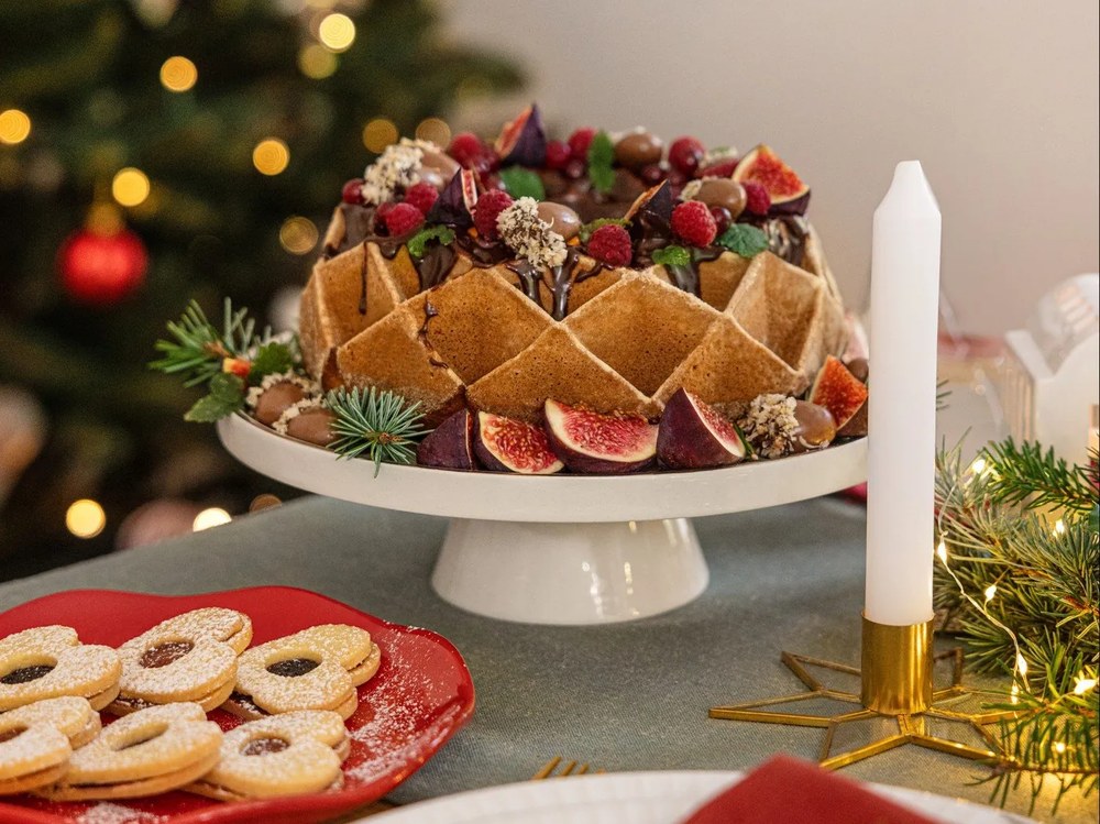 Stampo da forno in alluminio fuso di colore dorato Jeweline - Bonami Selection