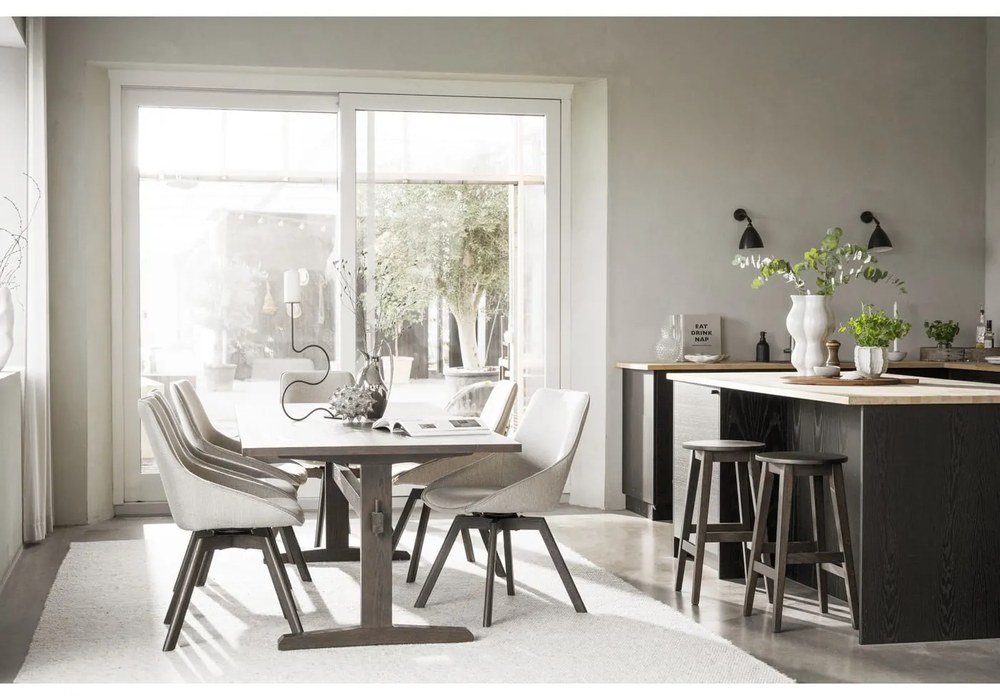 Set di sedie da bar marrone scuro in rovere massiccio 2 pz (altezza della seduta 65 cm) Austin – Rowico