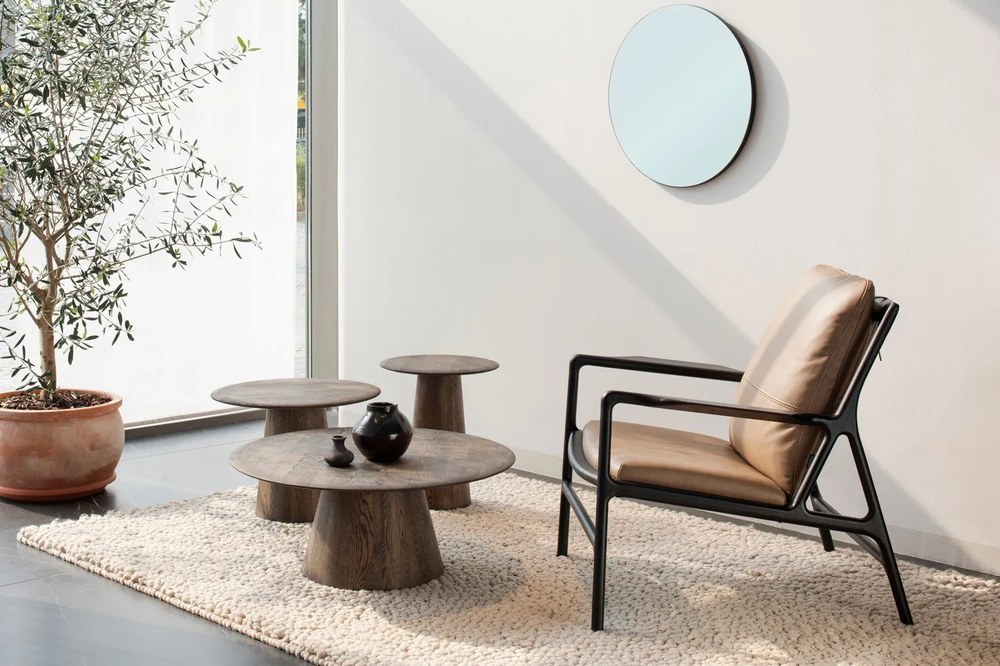 Tavolino rotondo in rovere massiccio ø 40 cm Mushroom – Gazzda