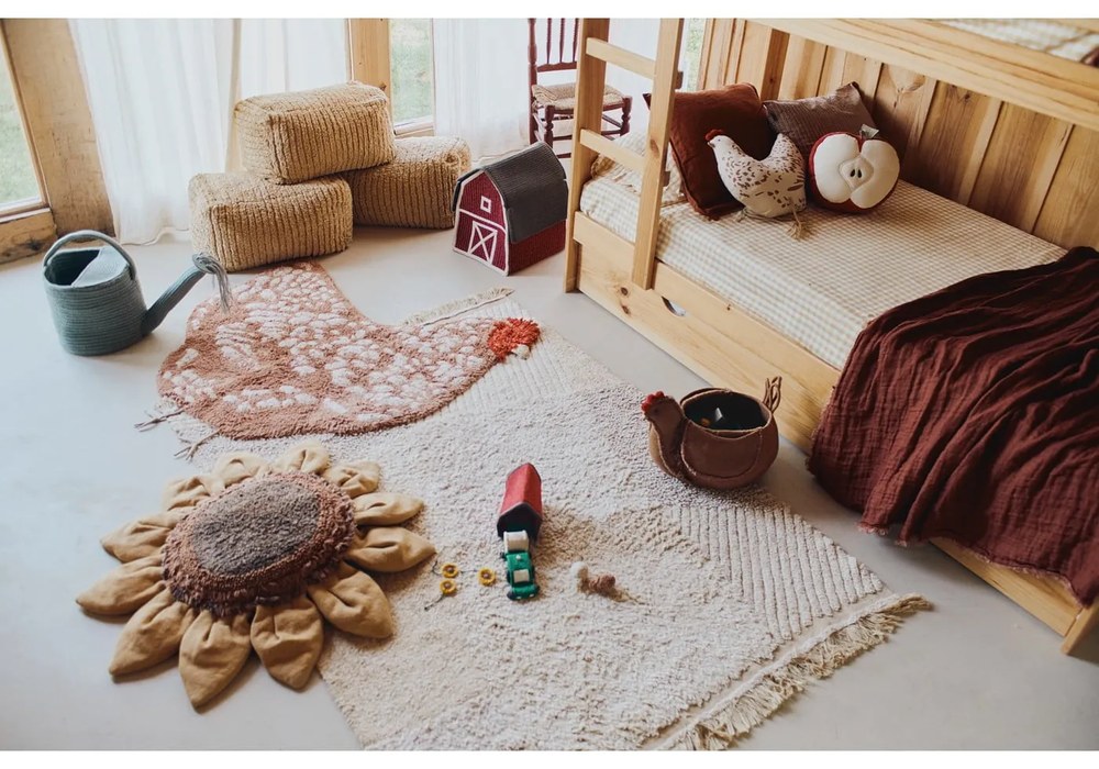 Tappeto marrone lavabile in cotone tessuto a mano 110x100 cm Chicken - Lorena Canals