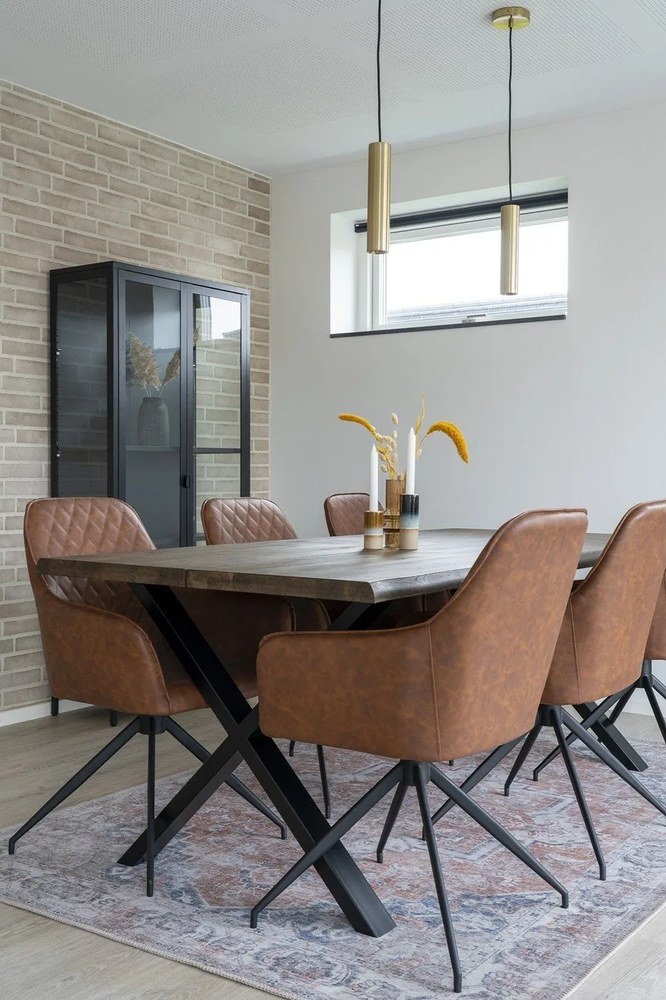 Tavolo da pranzo con piano in rovere massiccio Fumé, 140 x 95 cm Toulon - House Nordic