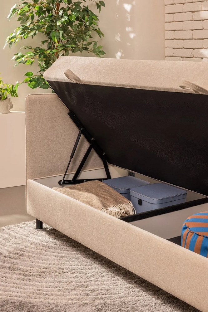 Letto singolo imbottito beige con contenitore con materasso incluso 90x200 cm Avela – Bonami Selection