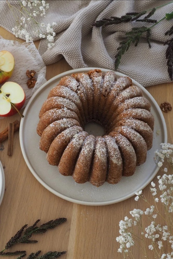 Set di piatti color crema in gres 18 pz Malia - Bonami Selection