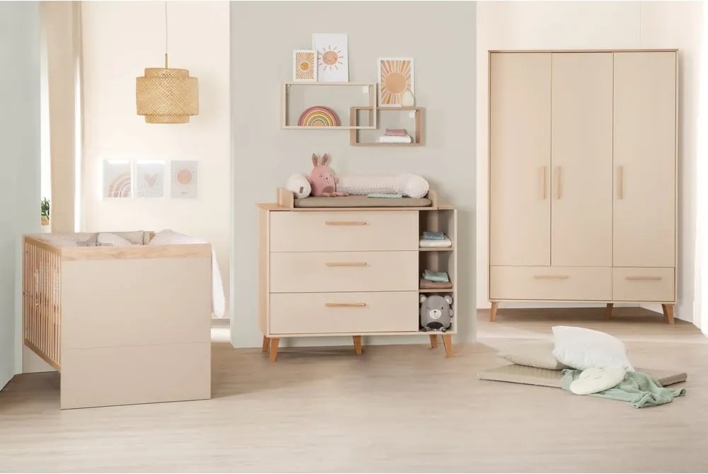 Lettino beige/di colore naturale con altezza regolabile 70x140 cm Jil – Roba