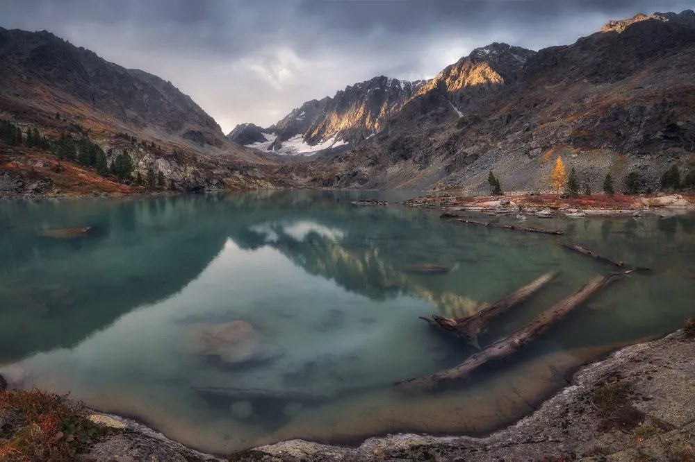 Carta da parati autoadesiva – Montagne maestose