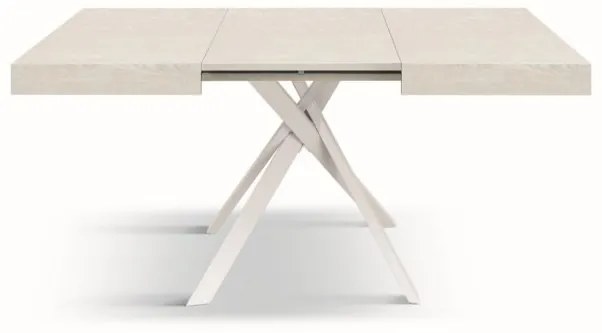 Tavolo FORTE DEI MARMI in legno, finitura bianco frassinato e gambe incrociate in metallo bianco, allungabile 95&#215;90 cm &#8211; 145 x 90 cm