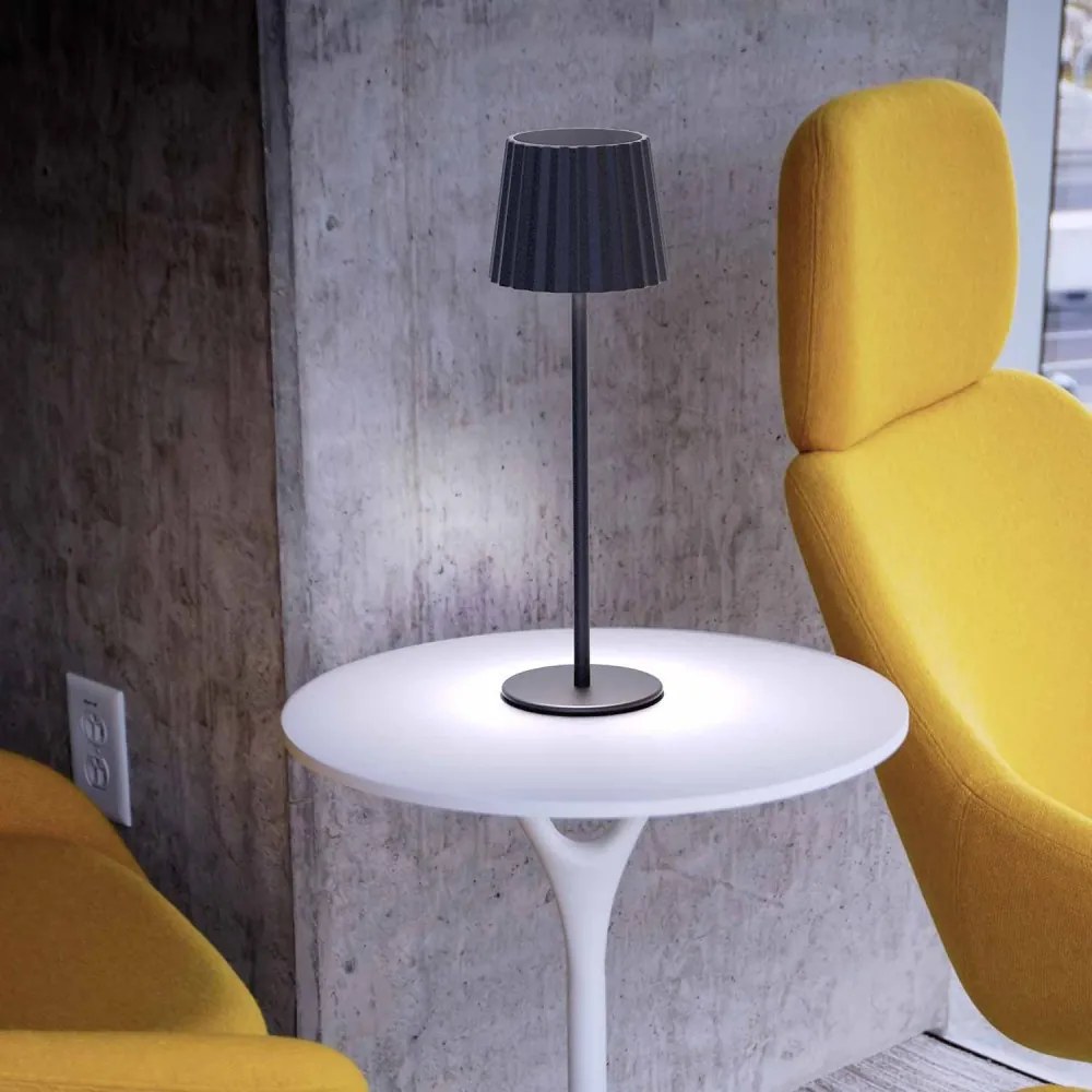 Lampada da Tavolo Ricaricabile 2.2W, IP54 CCT Dimmerabile - Nero Rigato Colore del corpo Nero