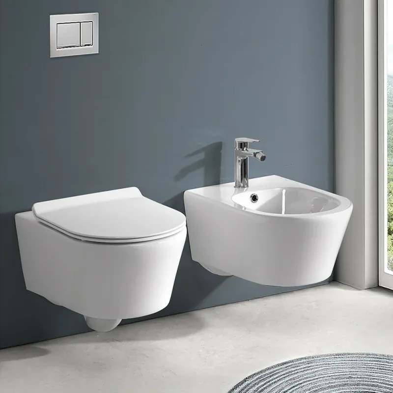 Wc sospeso bianco design tondo in ceramica con scarico Rimless Ukra