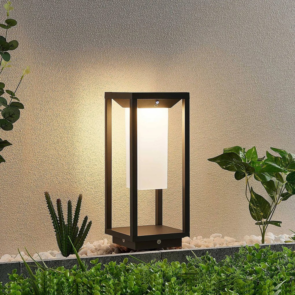 Lucande Luce LED solare per zoccoli Eliel, 34 cm, antracite, IP54 Eliel, Nero, Alluminio, Moderno, Lampade solari
