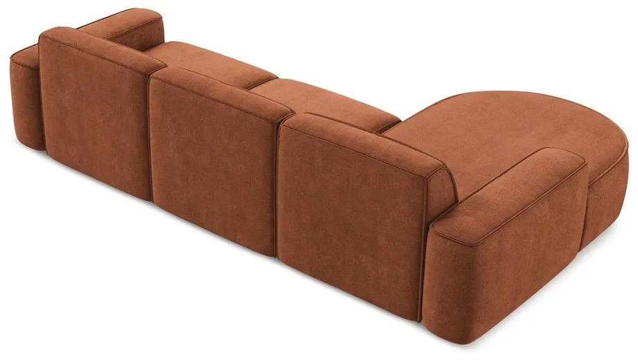 Divano angolare color terracotta (con penisola a sinistra/con chaise lounge) con rivestimento in ciniglia Omao – Makamii