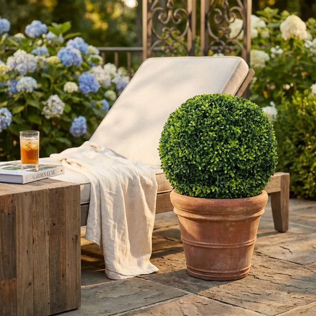 Sfera di bosso artificiale