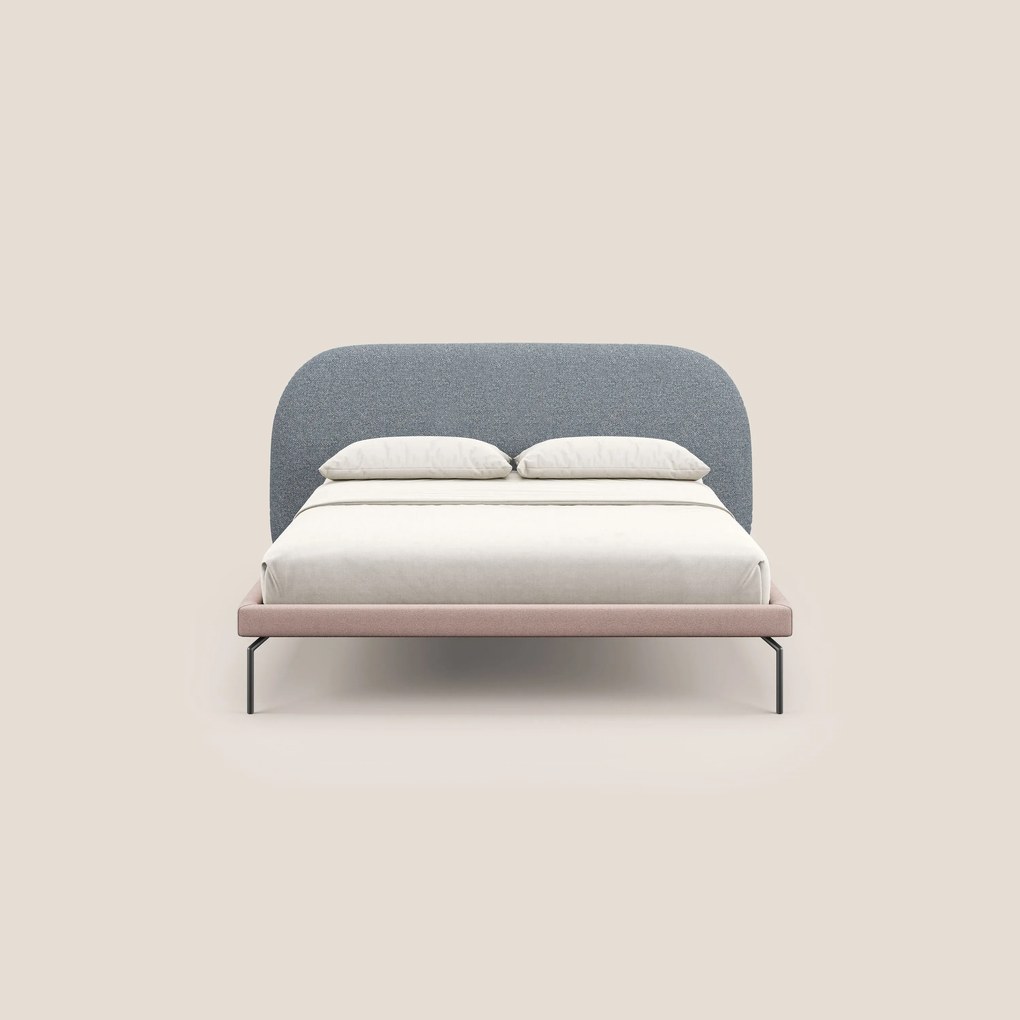 Soleil letto imbottito di design con piedi alti in metallo in bouclet smacchiabile T12 blu