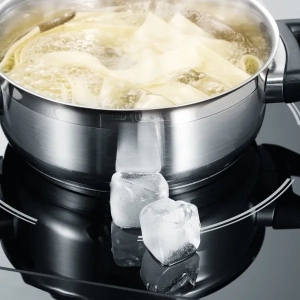 Severin DK 1031 - Piastra a induzione a due fuochi 3400W/230V nera