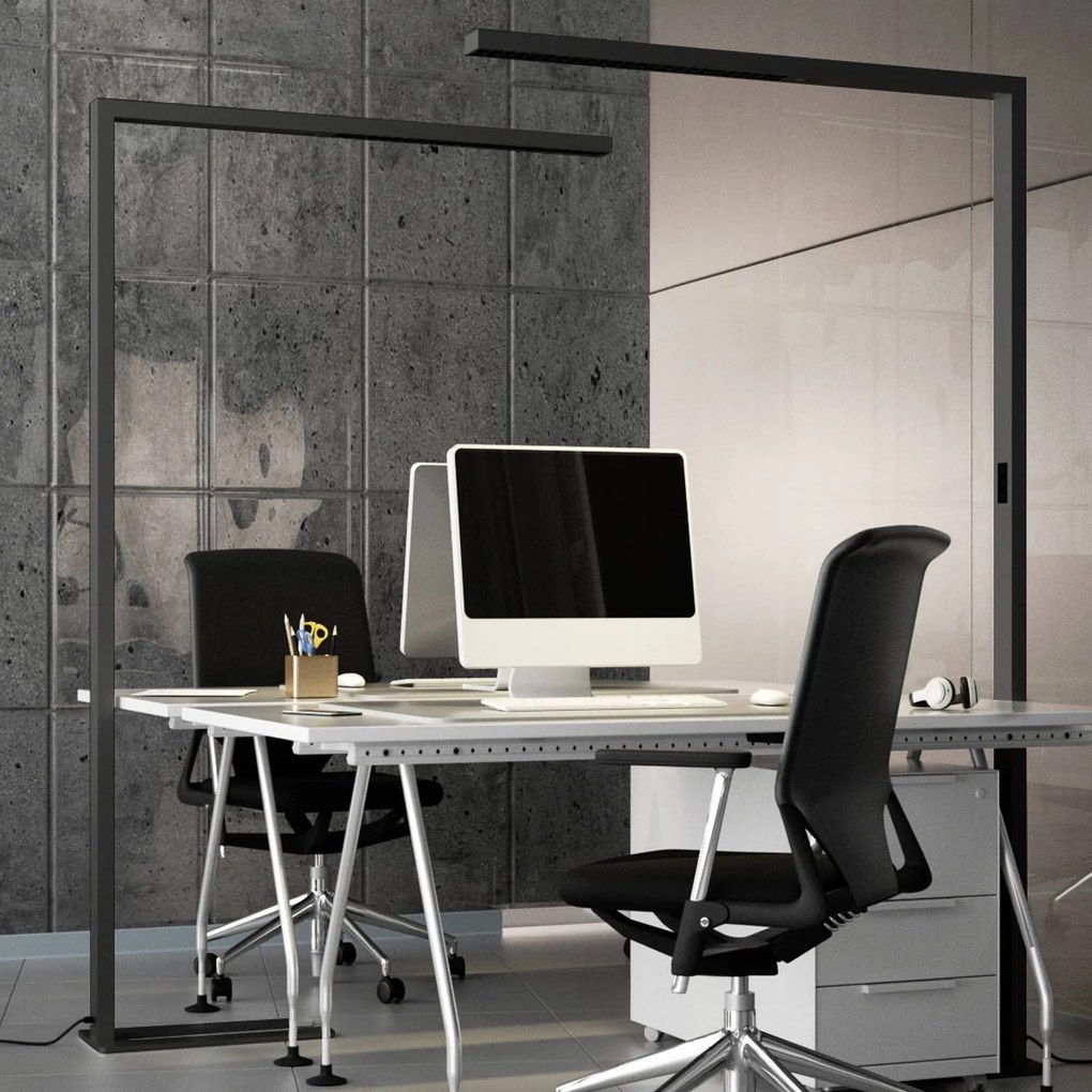 Arcchio lampada LED da terra per ufficio Jolinda, nera, 4000K, sensore Jolinda Arcchio, dimmerabile, Nero, Studio / Ufficio, Alluminio, Moderno
