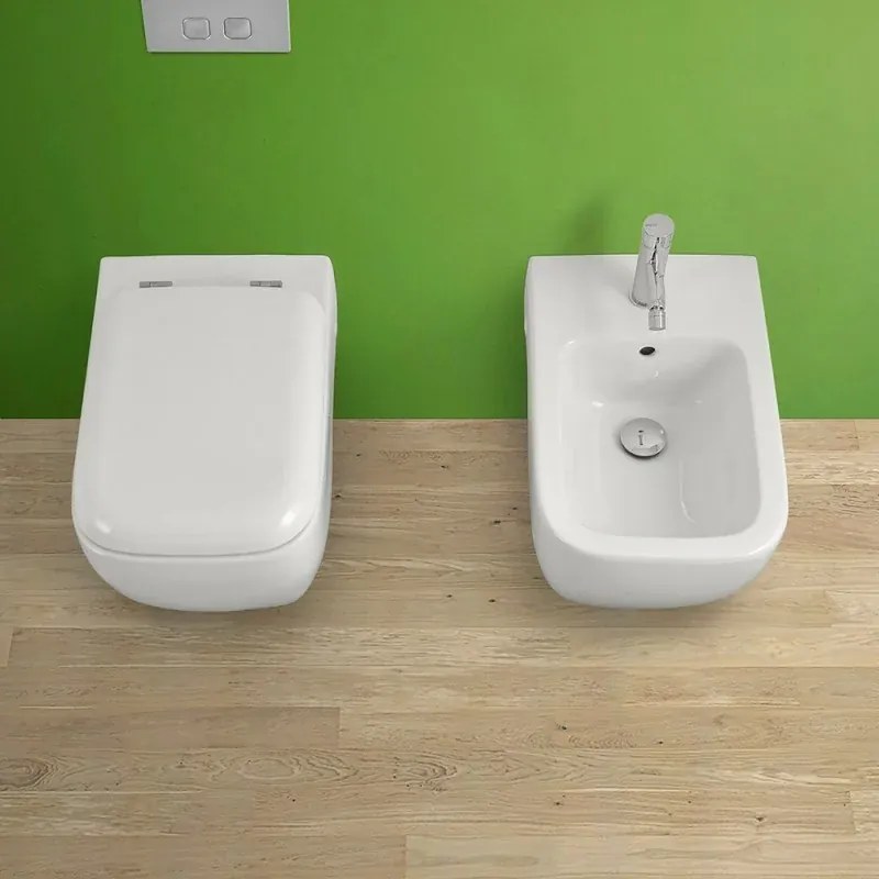 Set di Sanitari sospesi Metropolitan in ceramica con WC, Bidet e Copriwater avvolgente