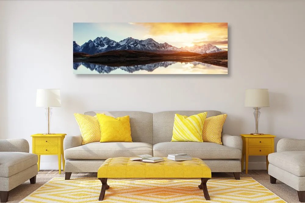 Quadro su tela – Splendido tramonto sulle montagne