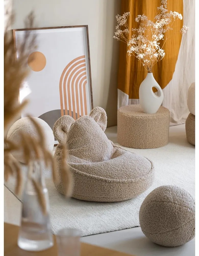 Pouf a sacco per bambini marrone chiaro con rivestimento in bouclé Bear – Wigiwama