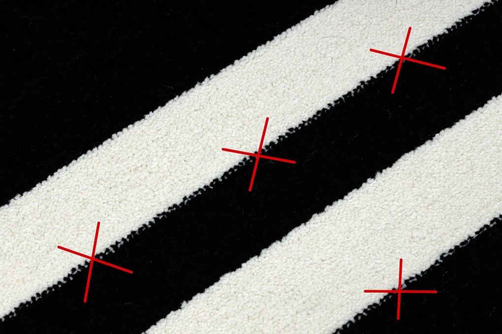 Tappeto HAMPTON Inquadrata nero - PRODOTTO DI SECONDO GRADO