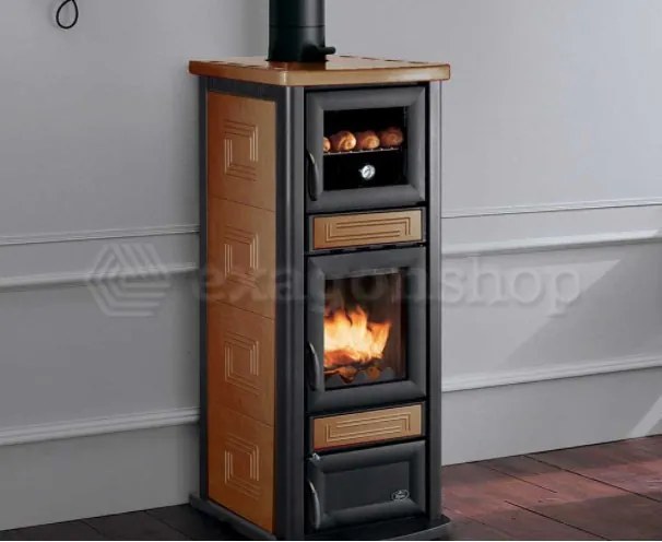 Stufa A Legna Con Forno 7kw In Metallo E Ceramica Cuoio Royal Stuba 808150071