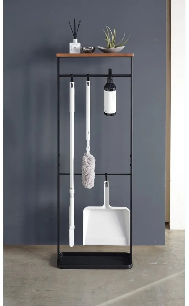 Portaombrelli nero con ripiano in legno Yamazaki Tower - YAMAZAKI