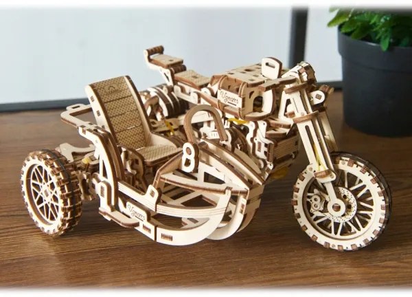 Ugears - 3D puzzle meccanico in legno Moto scrambler con carrello