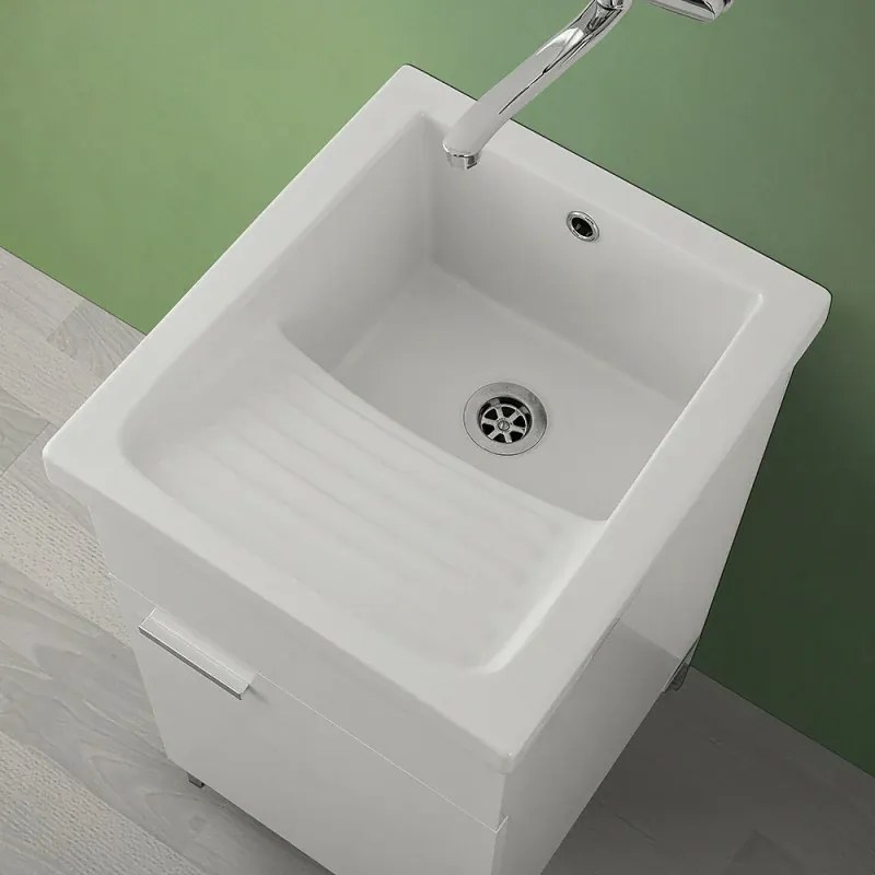 Vasca lavatoio 45x50 cm in ceramica lucida con strofinatoio integrato