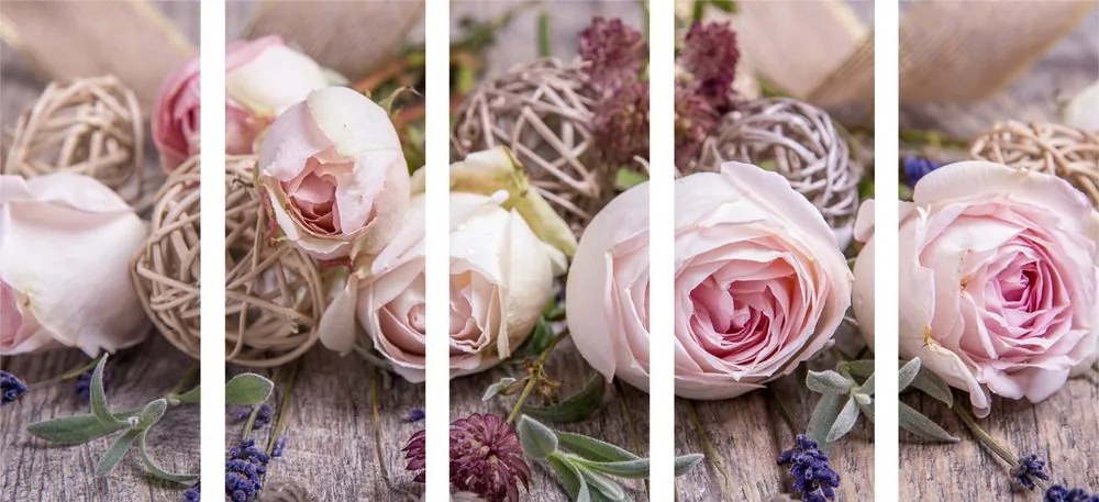 Quadri 5 pezzi – Composizione floreale festosa di rose