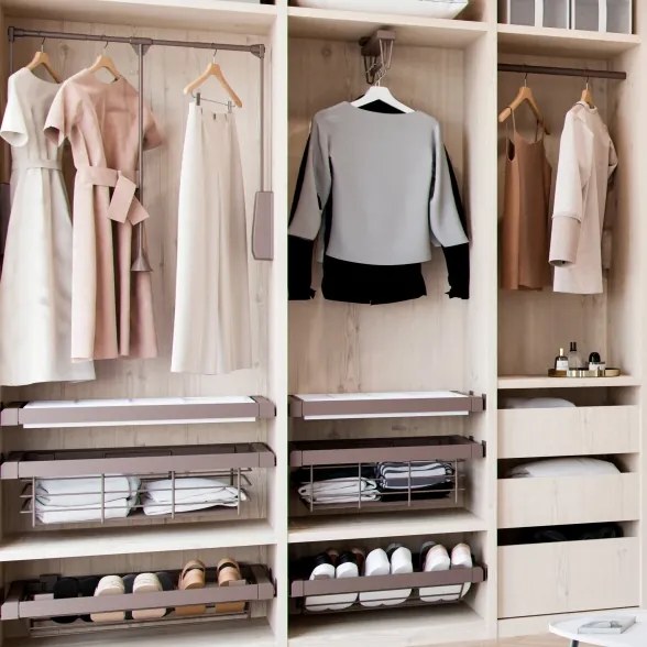 Appendiabiti regolabile per armadio 60 - 83 cm moka Acciaio e Tecnoplastica