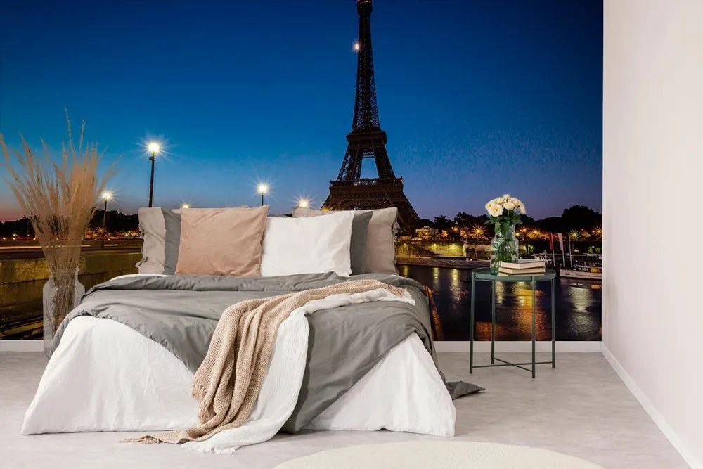 Carta da parati autoadesiva – Torre Eiffel di notte