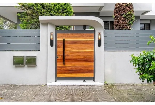 Globo 3157BC - Applique da esterno BOSTON 1xE27/23W/230V IP44 nero/rame