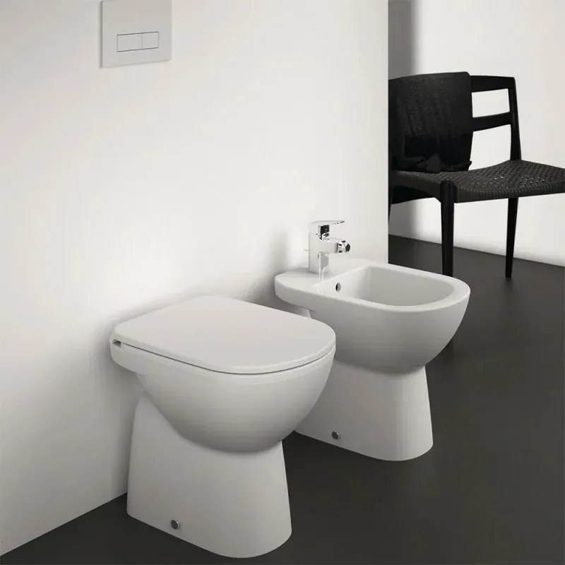 Sanitari Ideal Standard tradizionali scarico a parete e copriwater originale I.Life A