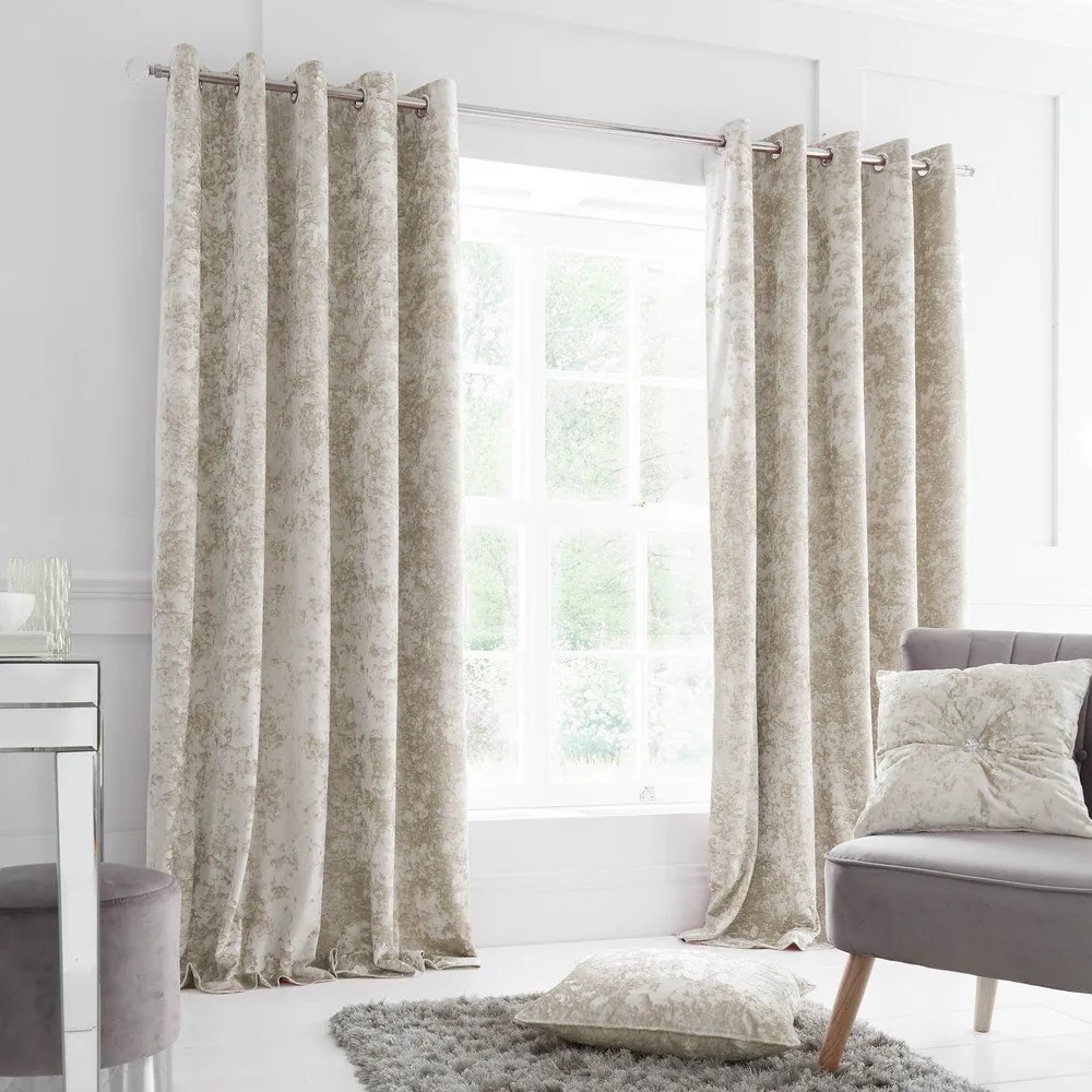 Tende in set beige in velluto 2 pz 168x137 cm Crushed Velvet – Catherine Lansfield