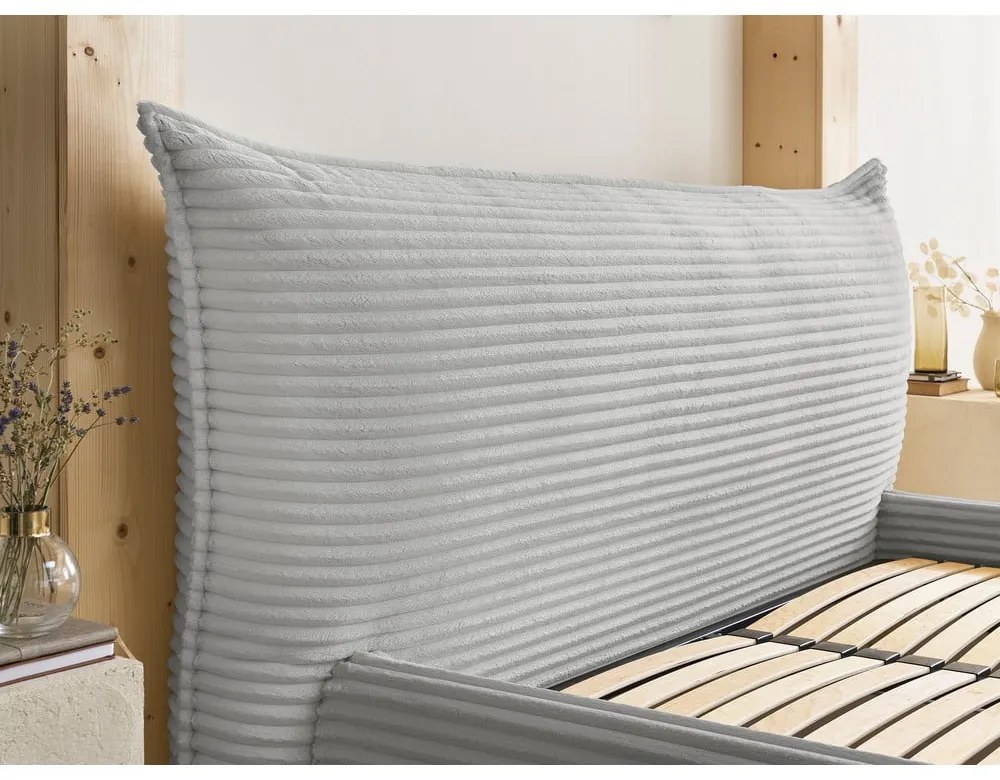 Letto matrimoniale in grigio chiaro imbottito con spazio contenitivo con griglia inclusa 160x200 cm Jade – Bobochic Paris