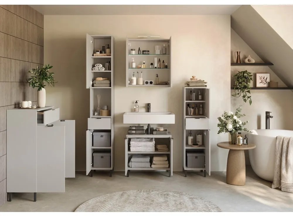 Mobile per bagno color crema da appendere e con specchio 60x71 cm Arcena – Germania