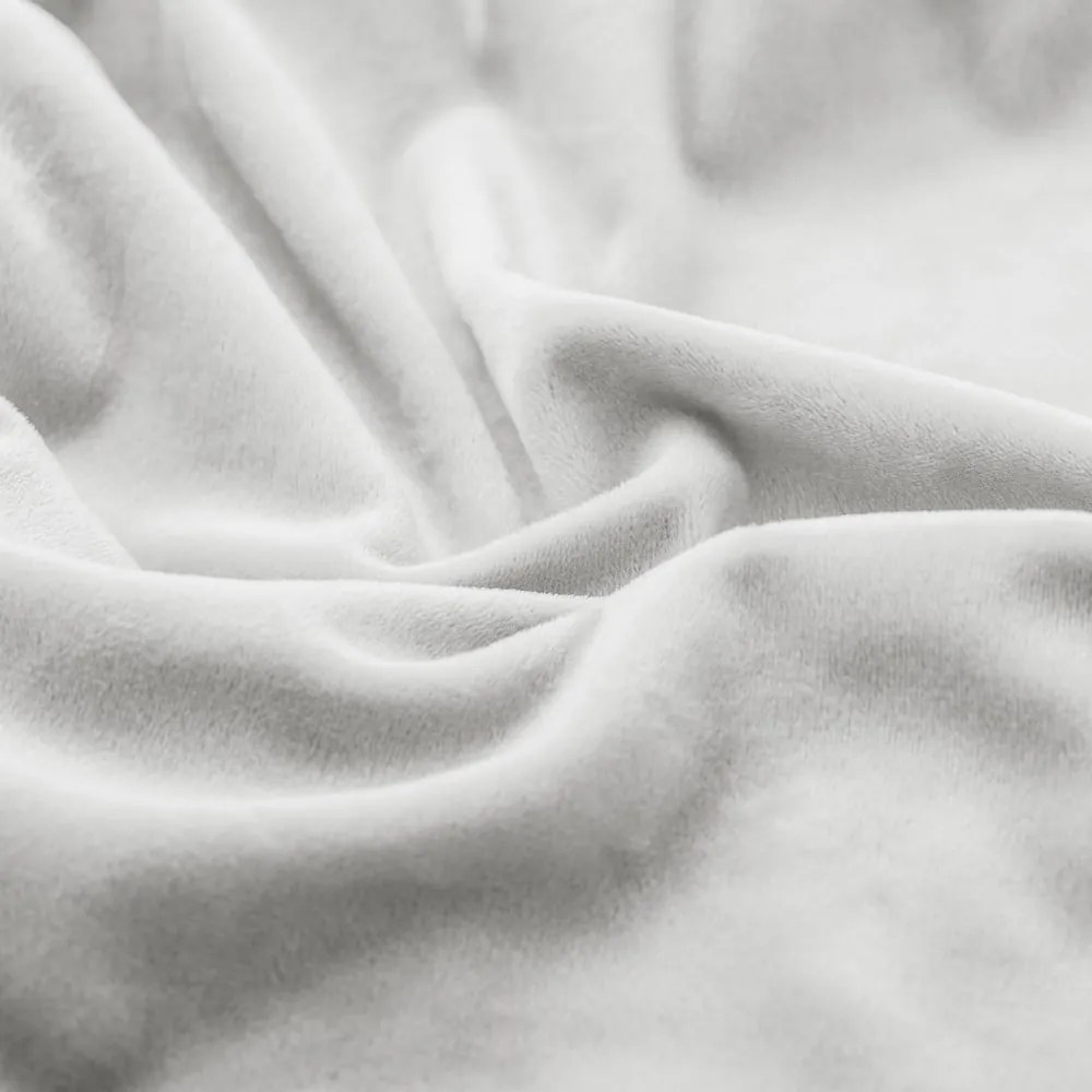 Set di coprisedia grigio chiaro con rivestimento elastico per sedie 4 pz 48 cm Sento – Restilo