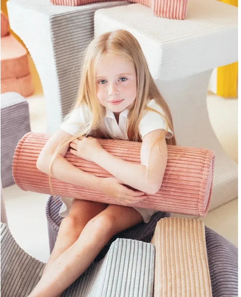 Cuscino per divano da bambini rosa con rivestimento in velluto a coste Roll – Wigiwama