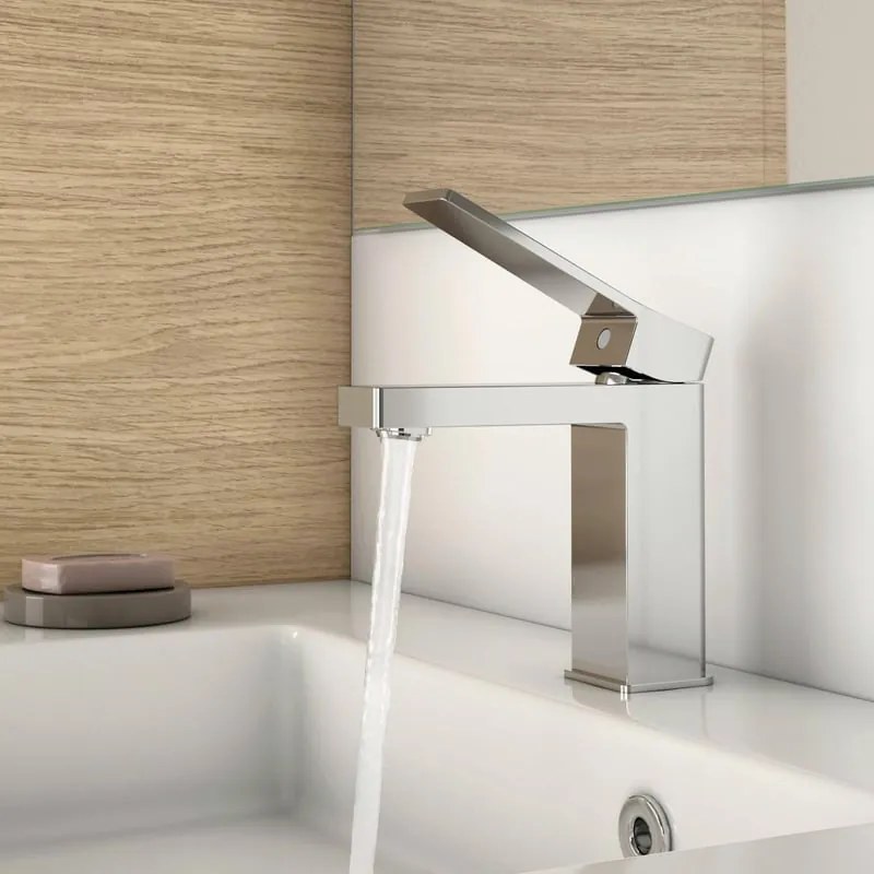 Rubinetto per lavabo a canna media Studio cromato lucido SENSEA H 16 cm