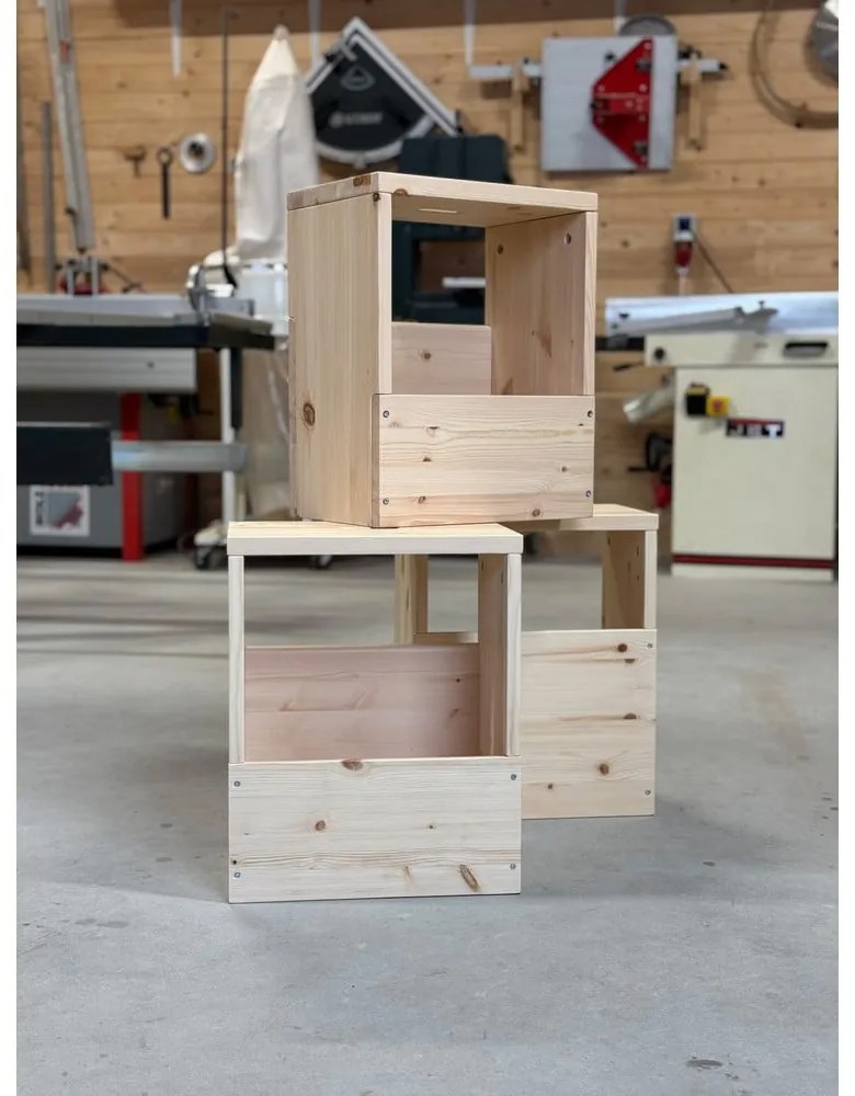 Comodino di colore naturale in pino massiccio Grab It – Karup Design