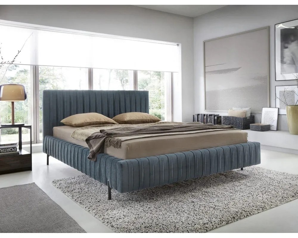 Letto matrimoniale imbottito blu con contenitore e rete inclusi 160x200 cm Plissa – ELTAP