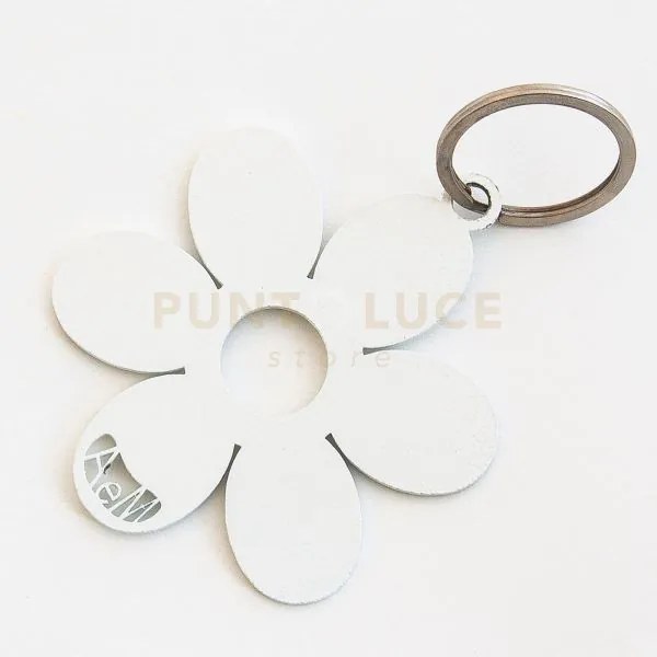 Portachiavi di design fiorellino bianco